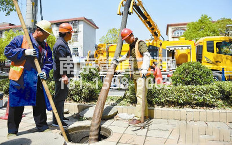 214丁家桥小区抽污水