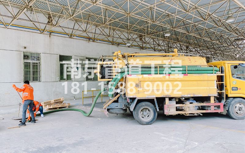 258丁家桥工厂抽污水