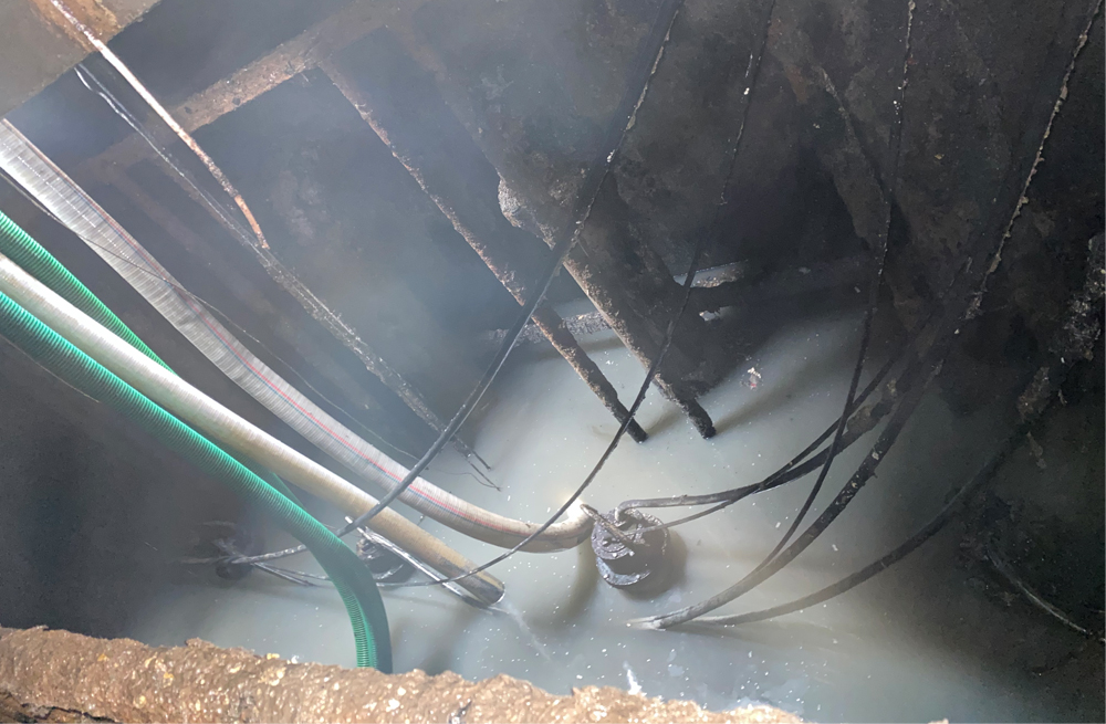 272丁家桥商城污水池清运